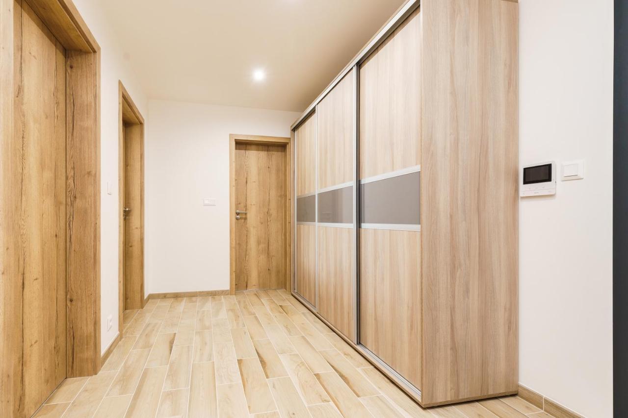 Green Apartment Klinovec By Mountain Ways Loučná pod Klínovcem Bagian luar foto